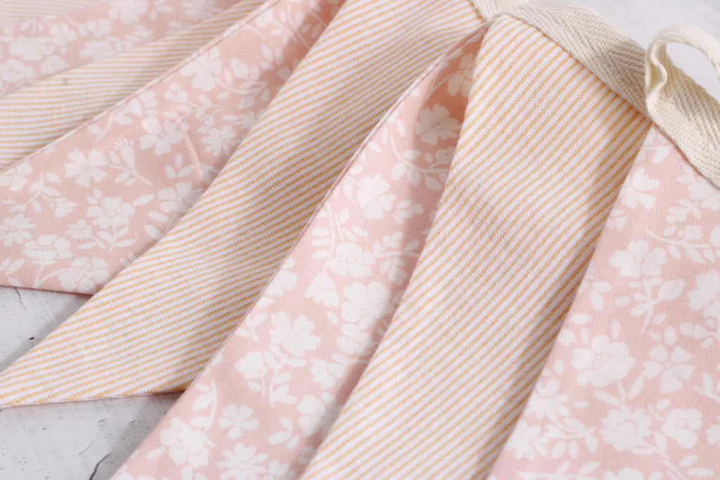 Pink Dainty Bunting