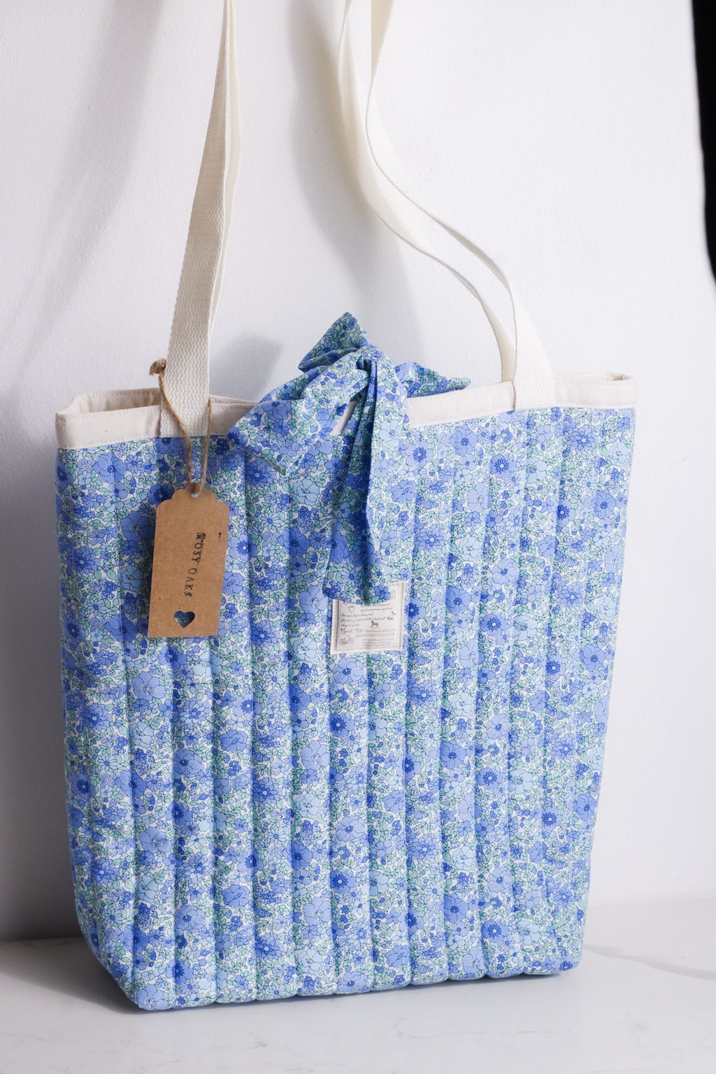 Blue Blossom Quilted bag